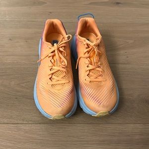Hoka “Rincon” size 10B